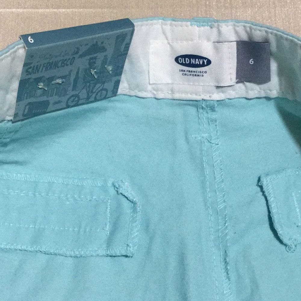 Old Navy Robin Egg Blue Shorts w/Pockets - Picture 3 of 5